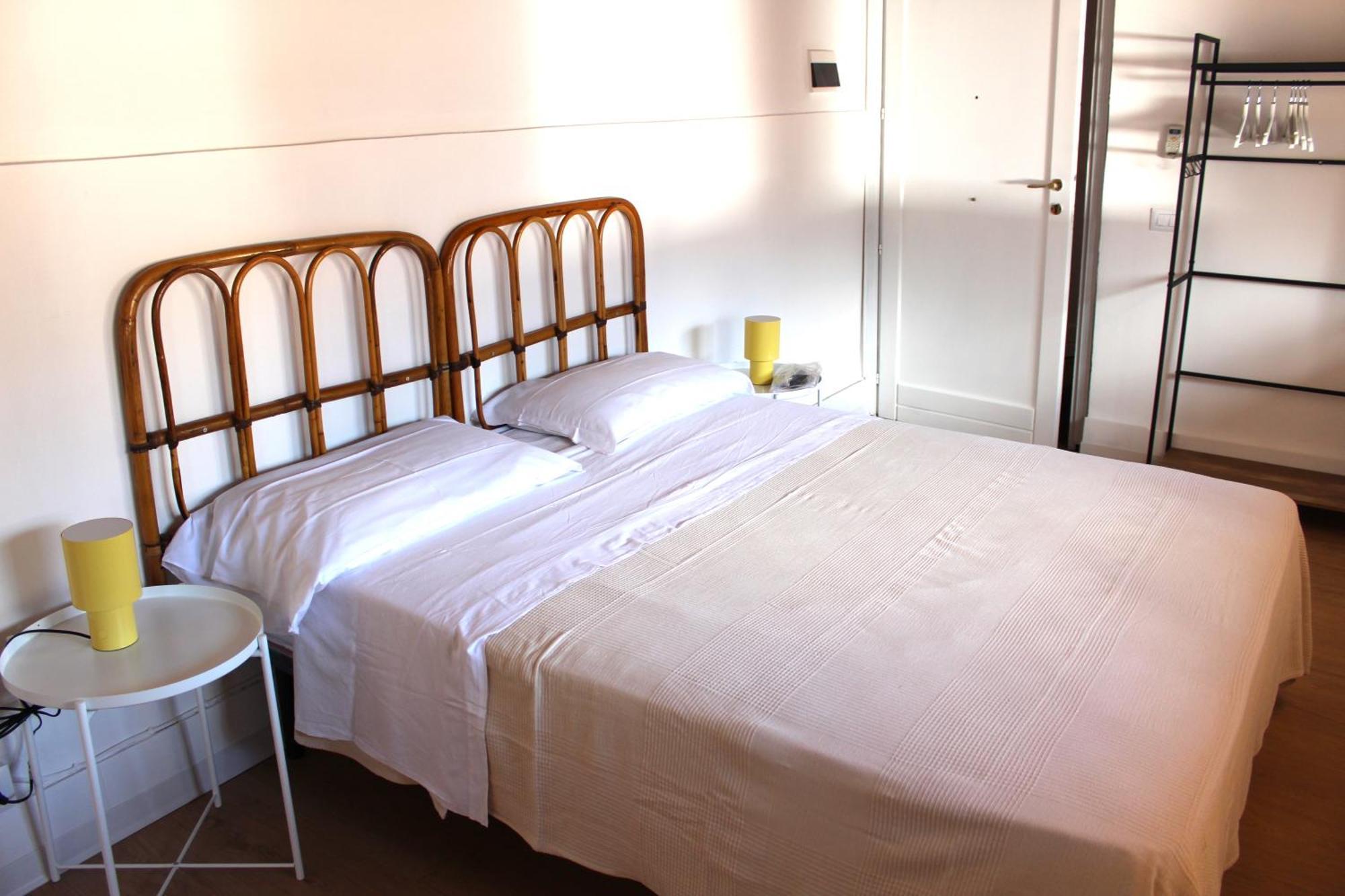 Terrasini 2000 Home Holidays Eksteriør billede
