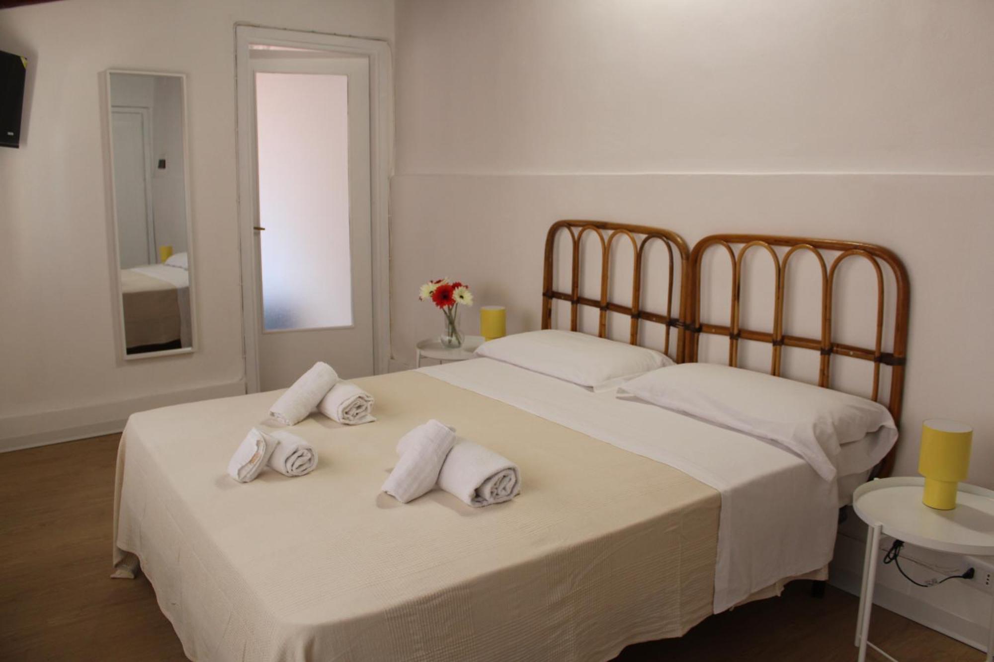 Terrasini 2000 Home Holidays Eksteriør billede